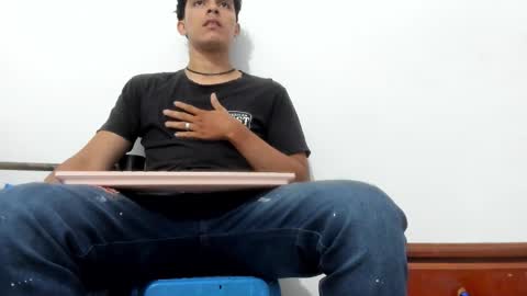 Snapshot of mikael_stor chatting on 09.25.25 mikael_stor online show from 09.25.25