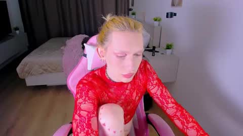 mikaella_nicole online show from 07.06.26