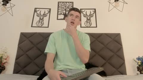 mikael online show from 02.17.25