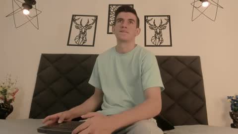 mikael online show from 02.23.25