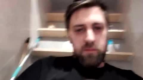 Snapshot of mikavfr chatting on 02.24.25 Mika online show from 02.24.25