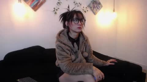 Snapshot of mikaza_akerman chatting on 05.26.26 mikaza online show from 05.26.26