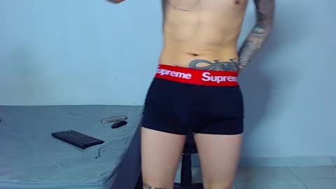 Mike IMDEPENDIENT MODEL online show from 03.10.26