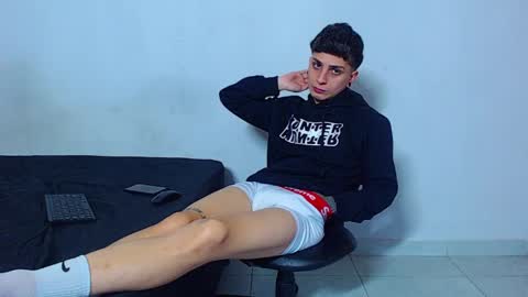 Mike IMDEPENDIENT MODEL online show from 06.08.26