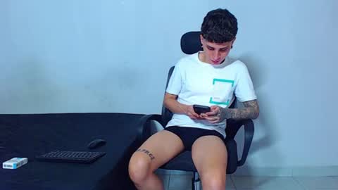 Mike IMDEPENDIENT MODEL online show from 06.11.26