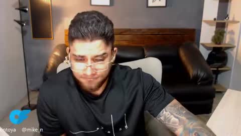 Snapshot of mike_montoya chatting on 07.16.26 Mike Montoya online show from 07.16.26