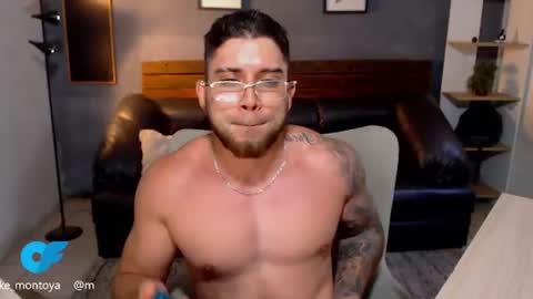 Snapshot of mike_montoya chatting on 07.16.26 Mike Montoya online show from 07.16.26