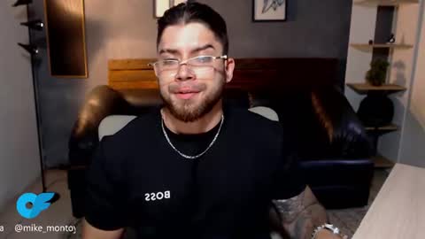 Snapshot of mike_montoya chatting on 07.19.26 Mike Montoya online show from 07.19.26