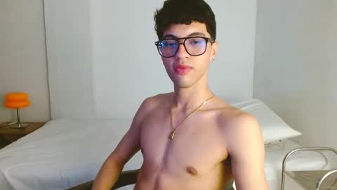 Mike Pineapple online show from 11.29.25