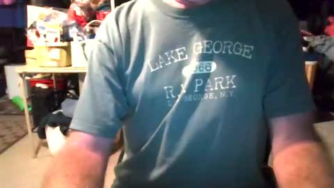 Snapshot of mikeb3200 chatting on 09.28.25 mikeb3200 online show from 09.28.25