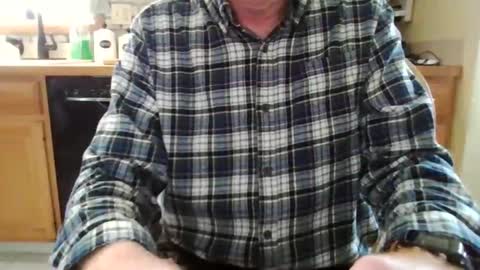 Snapshot of mikeb3200 chatting on 11.11.25 mikeb3200 online show from 11.11.25