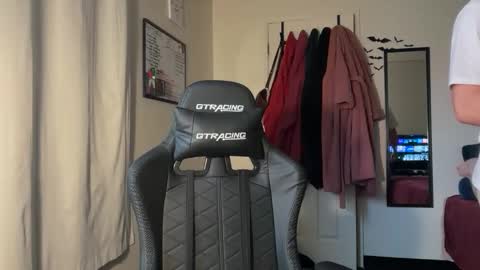 Snapshot of mikeiron126150 chatting on 11.17.25 mikeiron126150 online show from 11.17.25