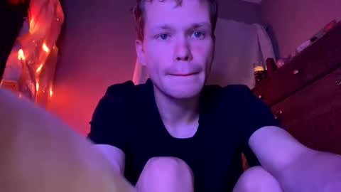 Snapshot of mikeswanston chatting on 10.11.25 Mike Swanston online show from 10.11.25