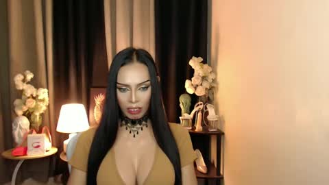 Mistress MikeyAlawi online show from 02.02.25