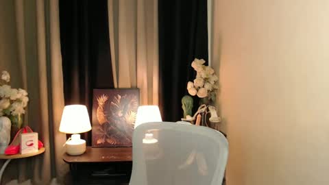 Mistress MikeyAlawi online show from 02.12.25