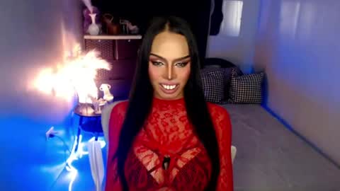 Snapshot of mikeyalawi03 chatting on 05.13.26 Mistress MikeyAlawi online show from 05.13.26