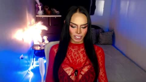 Snapshot of mikeyalawi03 chatting on 05.29.26 Mistress MikeyAlawi online show from 05.29.26