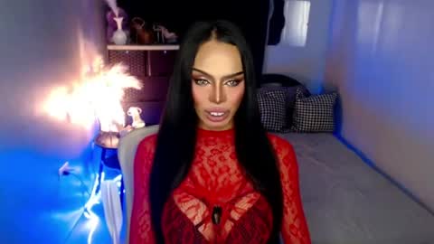 Mistress MikeyAlawi online show from 06.14.26