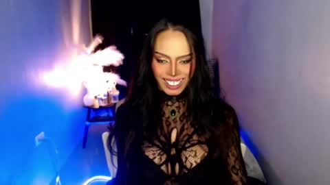 Mistress MikeyAlawi online show from 06.19.26
