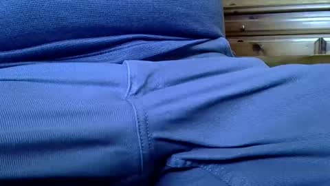 Snapshot of mikeybed chatting on 03.05.25 mikeybed online show from 03.05.25