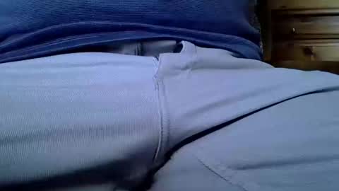 Snapshot of mikeybed chatting on 03.11.25 mikeybed online show from 03.11.25