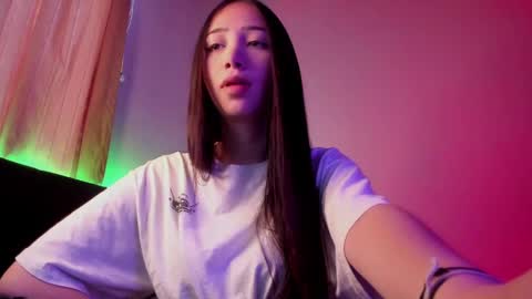 VIOLETAMIKE online show from 03.08.25