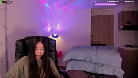 VIOLETAMIKE online show from 04.02.26