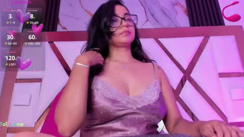Snapshot of mila_clum chatting on 09.10.25 Camila online show from 09.10.25