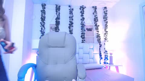 Mila  online show from 12.30.24