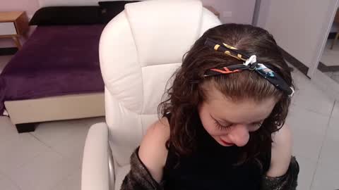 Mila  online show from 01.09.25