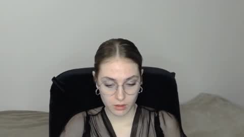 mila_keyy online show from 02.26.26