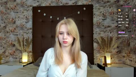 mila_kinor online show from 02.01.25