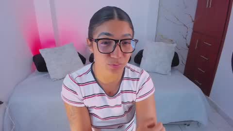 martina online show from 04.04.26