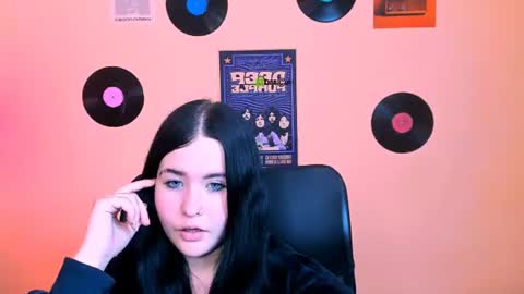 Snapshot of mila_snow1 chatting on 07.30.26 mila_snow1 online show from 07.30.26