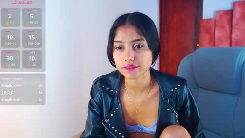 milaa_star online show from 10.24.25