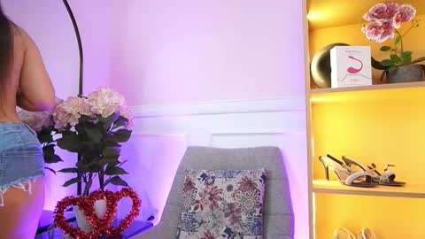 milacrave online show from 02.16.26