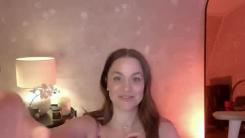 Mila Fleur online show from 11.18.25