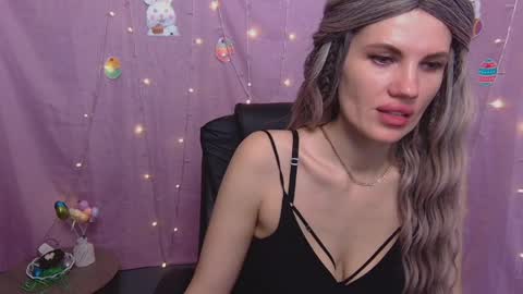 Snapshot of milaloona chatting on 04.04.26 Milaloona online show from 04.04.26