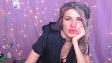 Snapshot of milaloona chatting on 04.10.26 Milaloona online show from 04.10.26