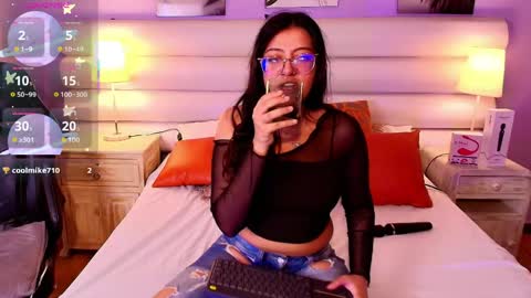 Snapshot of milan_sweetie chatting on 05.12.26 milan_sweetie online show from 05.12.26