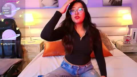 Snapshot of milan_sweetie chatting on 05.26.26 milan_sweetie online show from 05.26.26