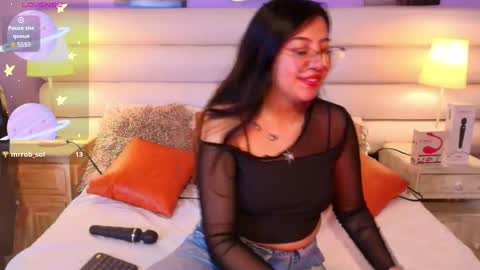 Snapshot of milan_sweetie chatting on 06.06.26 milan_sweetie online show from 06.06.26