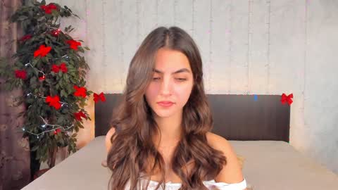 Snapshot of milana_crystal_ chatting on 12.26.24 Milana online show from 12.26.24