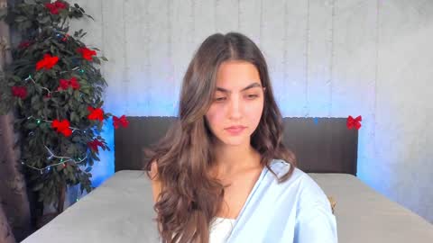 Snapshot of milana_crystal_ chatting on 12.27.24 Milana online show from 12.27.24