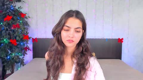 Snapshot of milana_crystal_ chatting on 12.29.24 Milana online show from 12.29.24