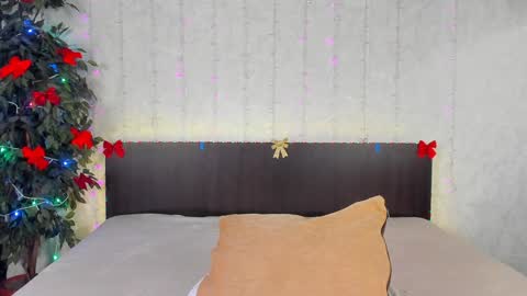 Snapshot of milana_crystal_ chatting on 01.04.25 Milana online show from 01.04.25