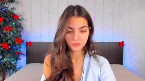 Snapshot of milana_crystal_ chatting on 01.06.25 Milana online show from 01.06.25