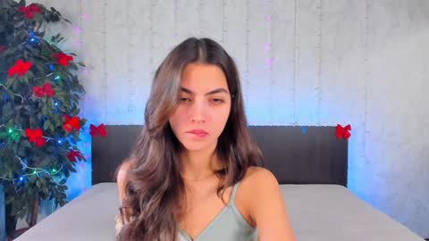 Snapshot of milana_crystal_ chatting on 01.09.25 Milana online show from 01.09.25