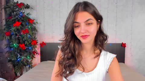 Snapshot of milana_crystal_ chatting on 01.23.25 Milana online show from 01.23.25