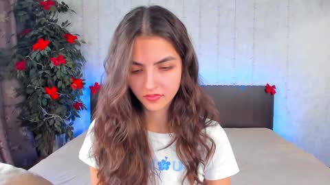 Snapshot of milana_crystal_ chatting on 01.24.25 Milana online show from 01.24.25